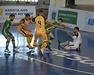 Juventude AG vence Assoeva pela Liga Nacional de Futsal