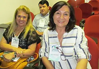 Délia participa de reunião com prefeitos no Tribunal de Contas