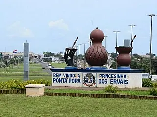 Corpo de bebê é encontrado em lixeira