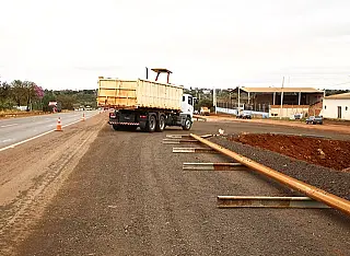 Guard rails que impediam acesso a bairros estão sendo removidos