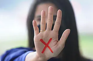 Com fortalecimento de políticas públicas, feminicídios caem 50%