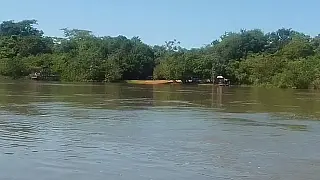 Mulher morre afogada após barco virar durante passeio com a família