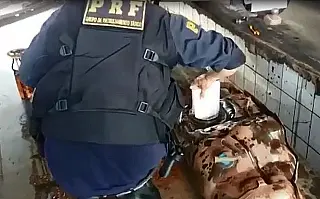 PRF prende homens que transportavam 20 quilos de cocaína escondida em tanque de caminhonete