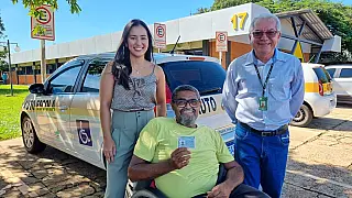 Cadeirante é habilitado pelo CNH MS social e sonha com carro adaptado