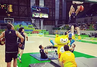 Ginasloucos, de Dourados, projetam a cidade durante os Jogos Olímpicos