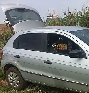 Farda da Força Nacional é encontrada em carro de traficantes
