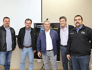 Esquadrilha da Fumaça volta a Dourados no dia 18