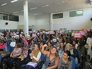 Vereadores aliados ajudam a derrubar efeitos de Resolução contra greve de professores