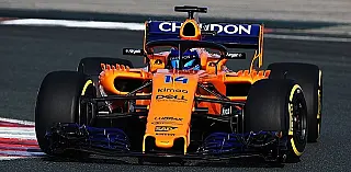 Primeiro teste com novo carro da McLaren é realizado por Fernando Alonso na Espanha