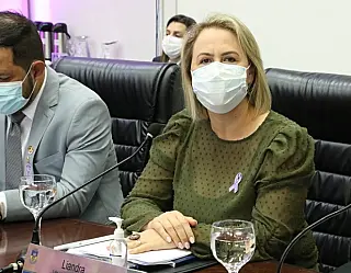 Lei da vereadora Liandra obriga tratamento odontológico a pacientes de UTIs
