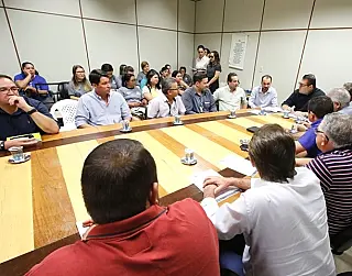 Vice-prefeito vai à Câmara pedir apoio para projetos que atendem empresas