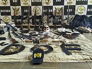 Arsenal que era preparado para ações de facção criminosa é apreendido pelo DOF