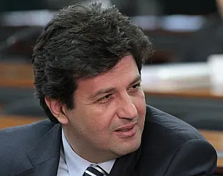 Mandetta confirma três suspeitas do coronavírus no Brasil