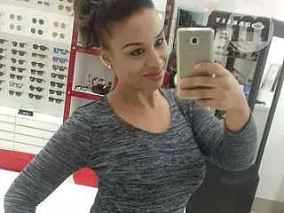 Com apenas um voto, estudante assume vaga de vereadora em Dracena