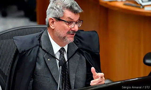 AGU pede perda de cargo de ministro do STJ