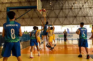 Dourados consegue vaga para etapa nacional no futsal masculino e basquete feminino