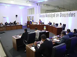 Candidatos a vereador desistem da disputa na reta final