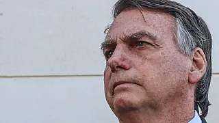 Ordem do STF determina que Bolsonaro entregue passaporte à Justiça 