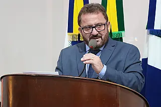 Laudir cobra implantação de escovódromos em unidades de ensino de Dourados