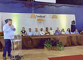 Emoção marca formatura de alunos no distrito