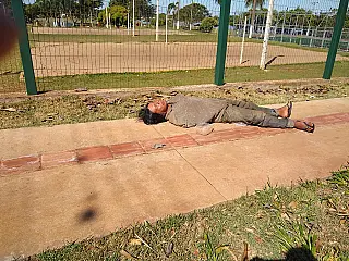 Com foco em doações para o RS, douradenses padecem nas ruas 