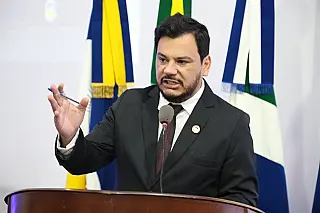 Projeto de Marcelo Mourão para combater uso do produto nas escolas é aprovado