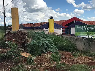 Educadores se manifestam em sessão da Câmara