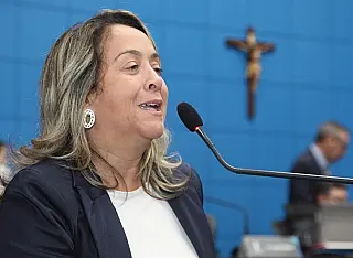 Lia Nogueira estreia com projeto em defesa da mulher