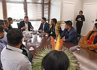 Riedel discute projetos e avanços nas comunidades indígenas