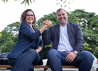 Riedel dá posse a Laércio e Luciana na Uems