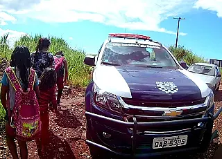 Oito crianças desaparecem da aldeia Bororó, três são resgatadas na 'Pedreira'