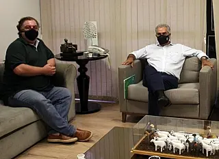 Deputado Neno cumprimenta Reinaldo pela criação de programa social de emergência