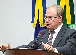 Idenor comemora recursos do pré-sal: 'novo fôlego' para a Educação