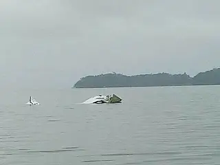 Avião cai no mar em Paraty, na Costa Verde do Rio