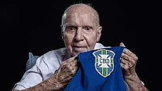 Morre Zagallo, o único tetracampeão do Mundo