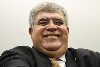 Votação do parecer da reforma da Previdência é adiado para quarta-feira