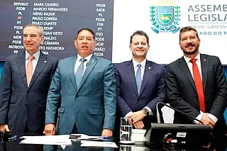 Mesa Diretora é reeleita por unanimidade