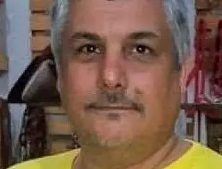Giovane morre durante viagem com amigos