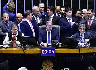 Deputados concluem hoje votação da reforma tributária