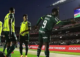 Palmeiras vence clássico com o São Paulo