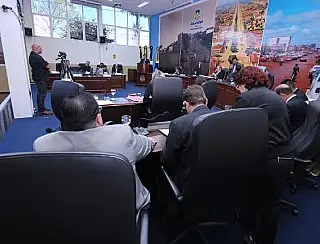 Câmara cria feriado de uma semana após eleições
