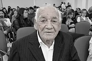 Assembleia aprova moção pela morte de Roberto Razuk