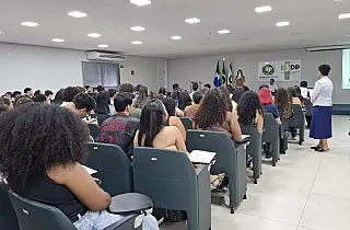 Governo convoca 478 estudante scom um salário