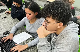 Estudantes enxergam IA como profissão do futuro