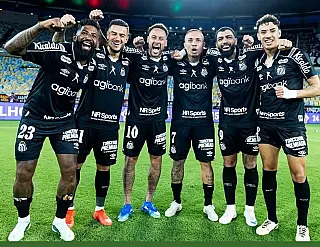 Neymar exalta bom momento do Santos