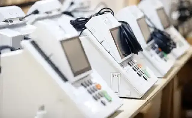 30 anos depois, urna eletrônica garante o voto seguro
