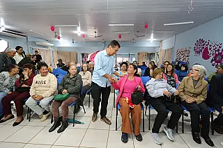 Idosos recebem diplomas de Primeiros Socorros