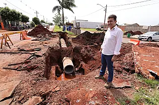 Prefeitura intervém para eliminar alagamentos em bairro