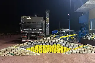 'Caminhão vazio' levava 726 quilos de cocaína